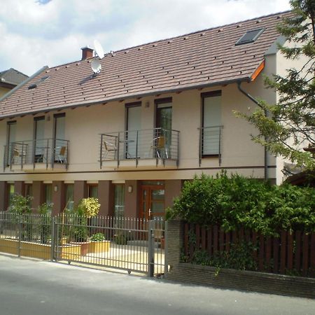 Mary Apartmanhaz Hévíz Buitenkant foto