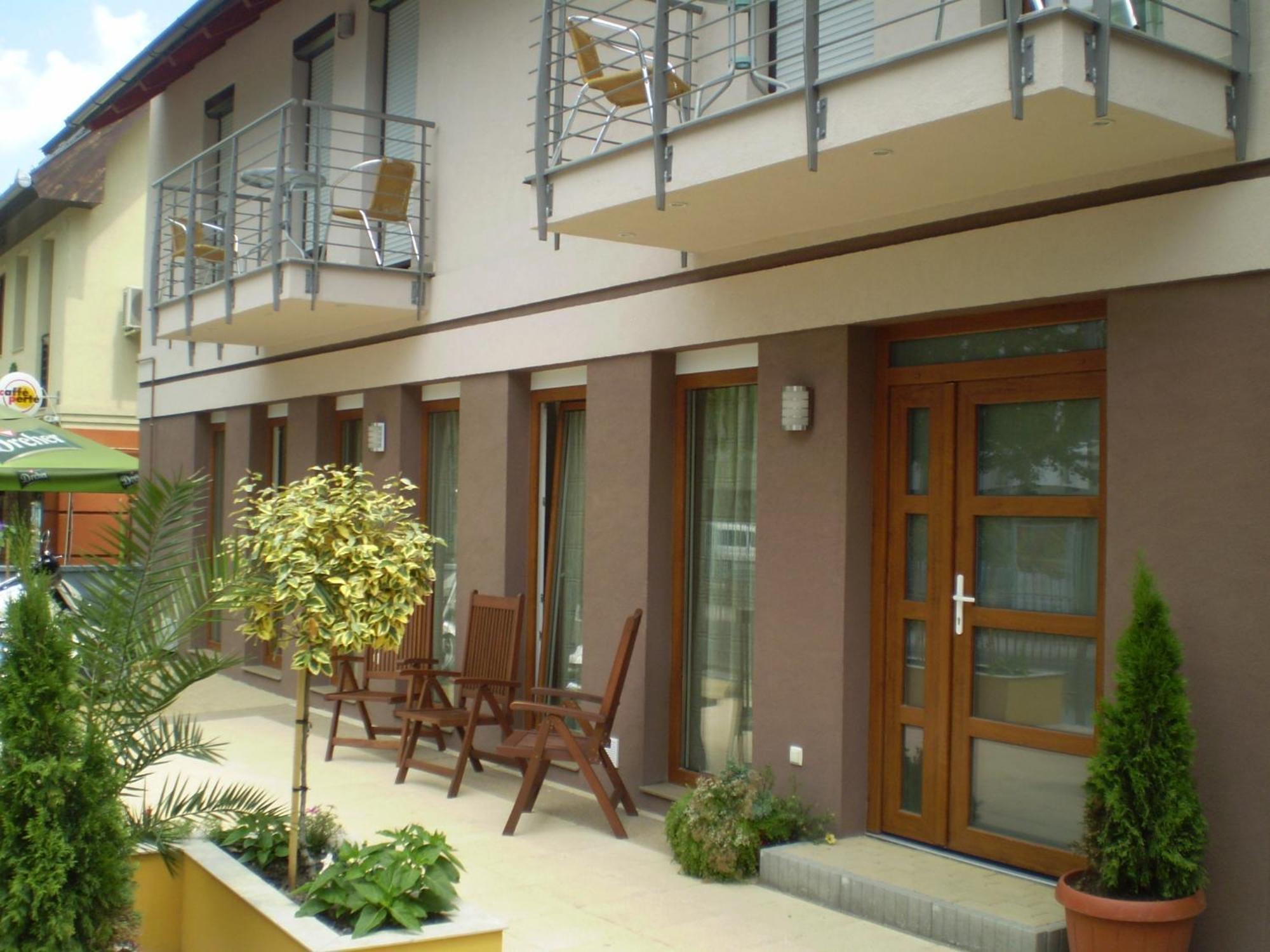 Mary Apartmanhaz Hévíz Buitenkant foto