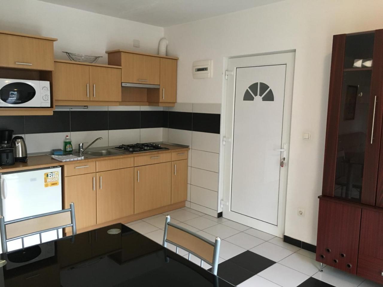 Mary Apartmanhaz Hévíz Buitenkant foto